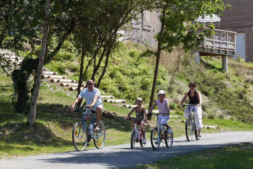 Vacanceole - Residence Le Domaine Du Bosquet เอเกลอตงส์ ภายนอก รูปภาพ