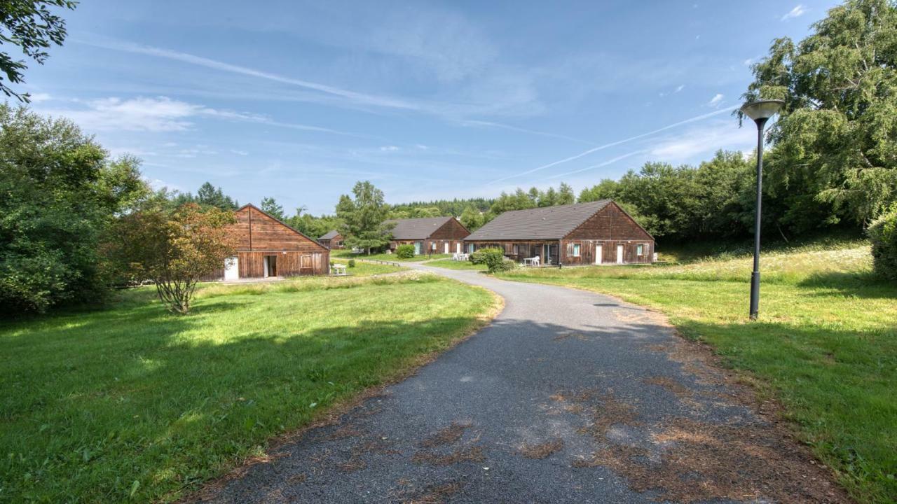 Vacanceole - Residence Le Domaine Du Bosquet เอเกลอตงส์ ภายนอก รูปภาพ