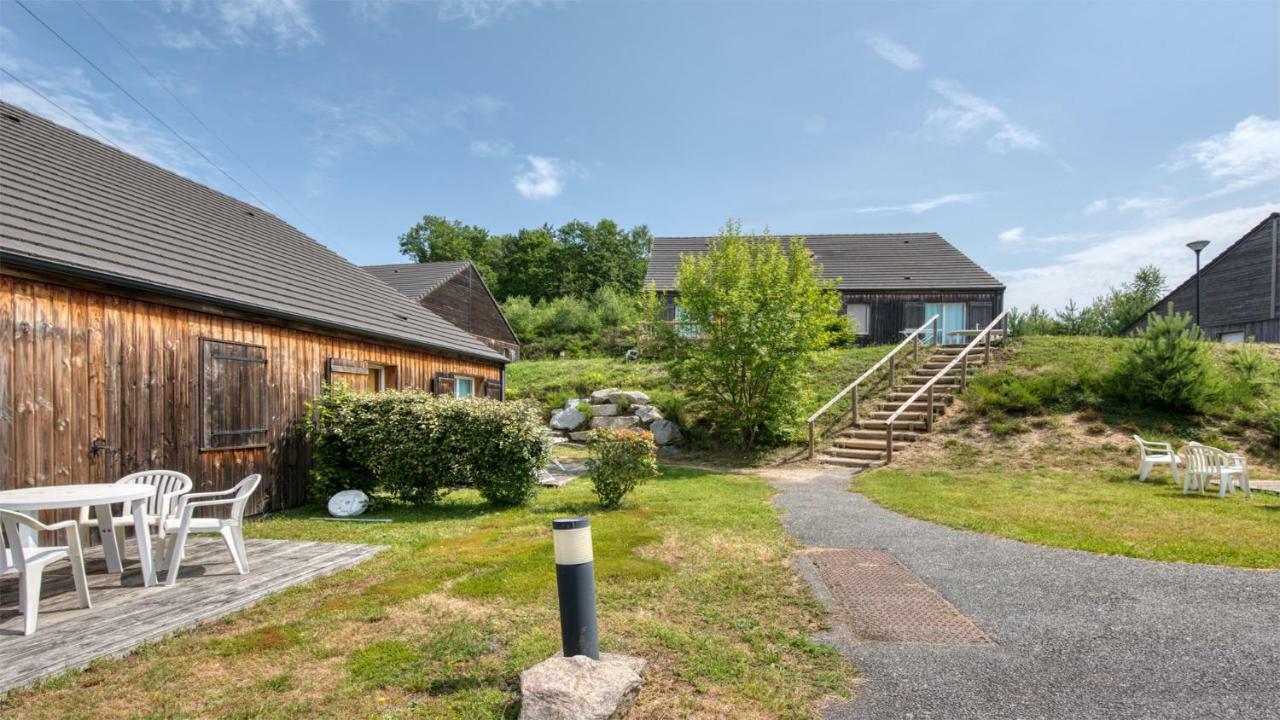 Vacanceole - Residence Le Domaine Du Bosquet เอเกลอตงส์ ภายนอก รูปภาพ