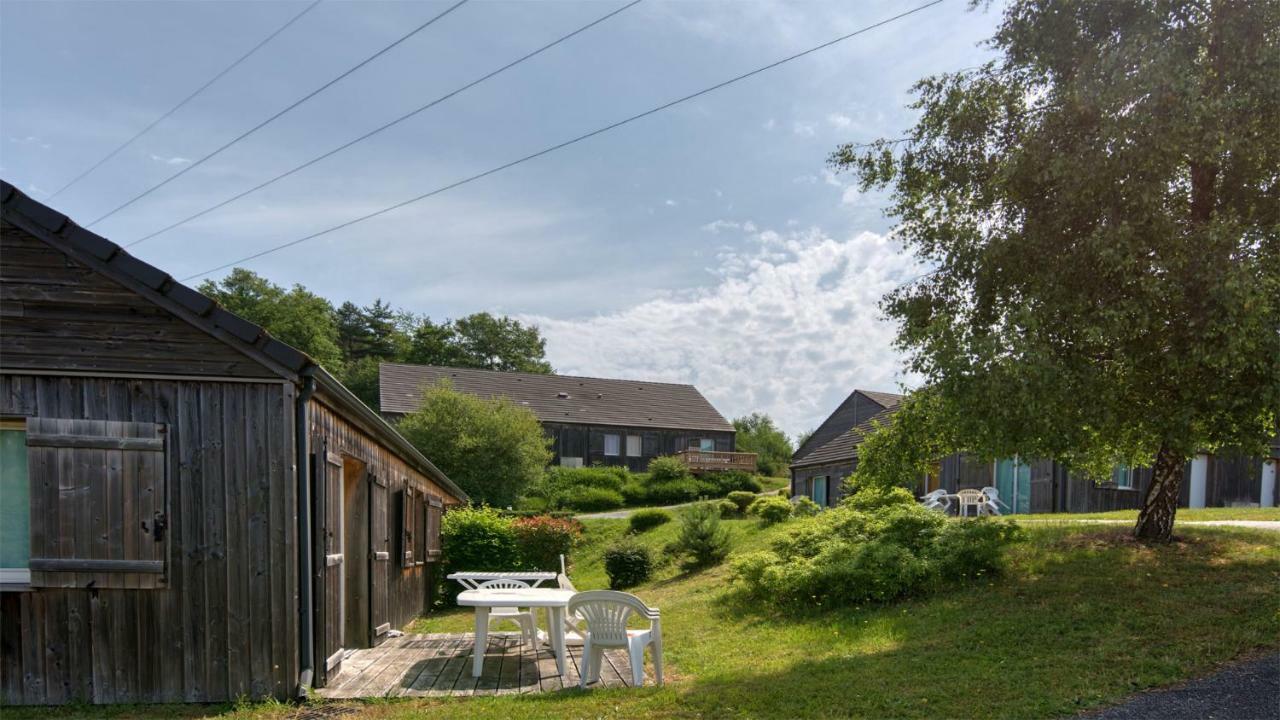 Vacanceole - Residence Le Domaine Du Bosquet เอเกลอตงส์ ภายนอก รูปภาพ