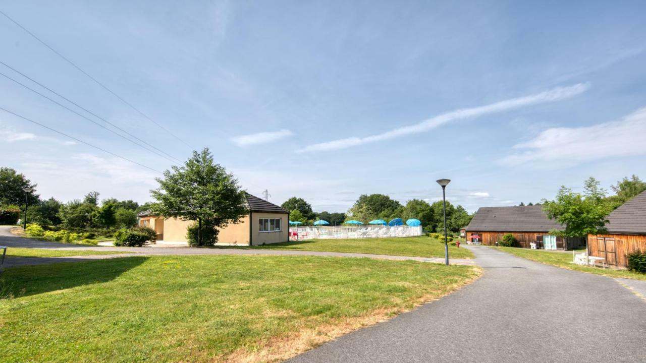 Vacanceole - Residence Le Domaine Du Bosquet เอเกลอตงส์ ภายนอก รูปภาพ