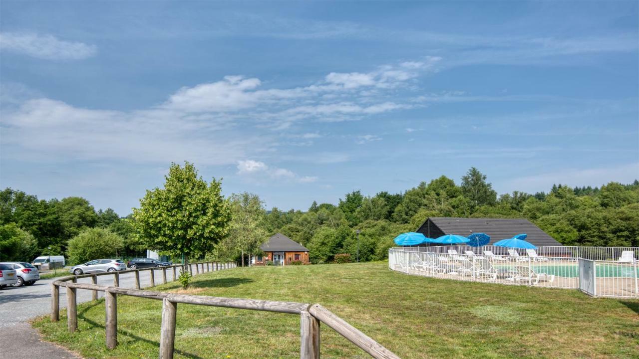 Vacanceole - Residence Le Domaine Du Bosquet เอเกลอตงส์ ภายนอก รูปภาพ